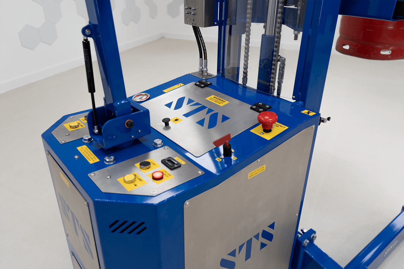 Rear control box on an STS fully-powered cylinder handler.