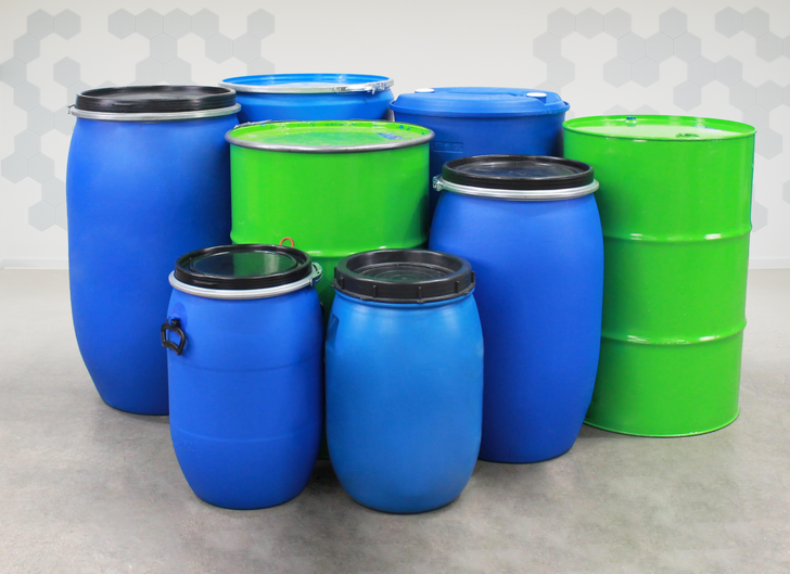 A selection of different drums types and sizes which can be handled by the STS drum lifter.