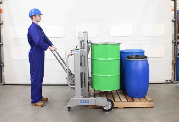 Pharmaceutical drum lifter suitable for lifting drums and barrels.