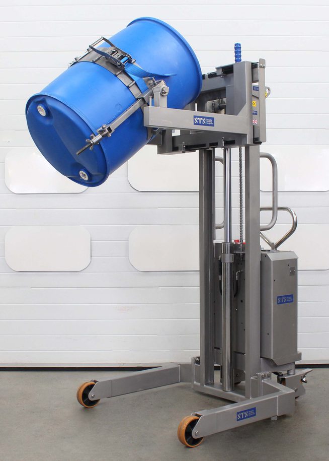 Decanting from polyethylene & HDPE screw-top barrels